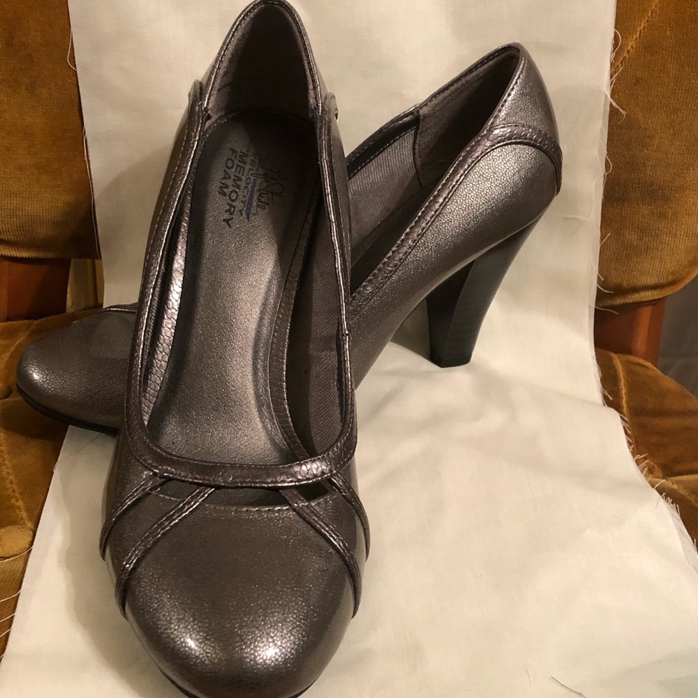 Ladies shoes